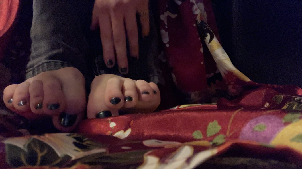Lady Krampus Sexy Toe Front View While I Work From Home Late Night And Watch Conspiracy Shizz in the Background  7.5M - 1